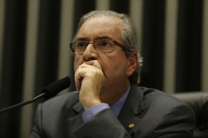 MP11     BSB DF 13 05 2015  CAMARA/MP 664    O presidente da Camara dos Deputados, Eduardo Cunha preside sessao extraordinaria destinada a analisar a MP 664/14 que muda as regras de pensao por morte. O deputado Carlos Zarattini (PT SP) relator da materia. FOTO: DIDA SAMPAIO/ESTADAO